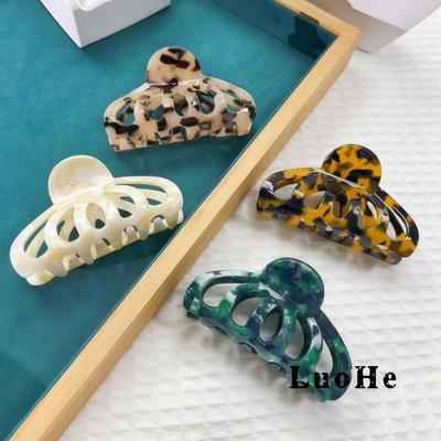 Duża Klips do Włosów Rekin z Octanu - Elegancki Dodatek do Upięcia i Kucyka