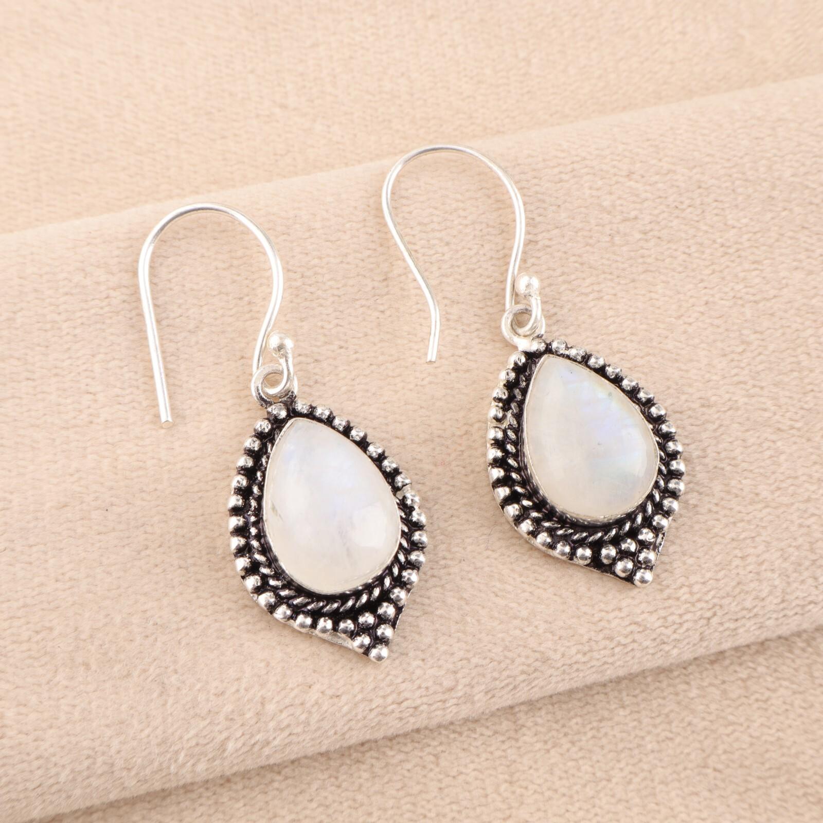 

Радужный Лунный Камень Драгоценный Камень 925 Стерлинговое Серебро Изделия Ручной Работы Серьги 1,6 EE-164-30