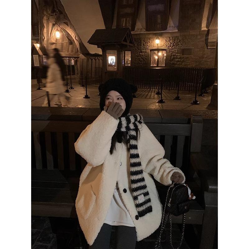 Age-reducing lamb wool versatile and good-looking top autumn and winter lamb wool fashion temperament white coat women