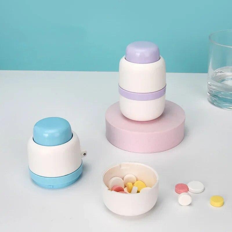 Tragbare Pillendose mit Cutter, schneidet kleine harte Pillen oder große Pillen in Viertel, Reise-Aufbewahrungsbox, Organizer