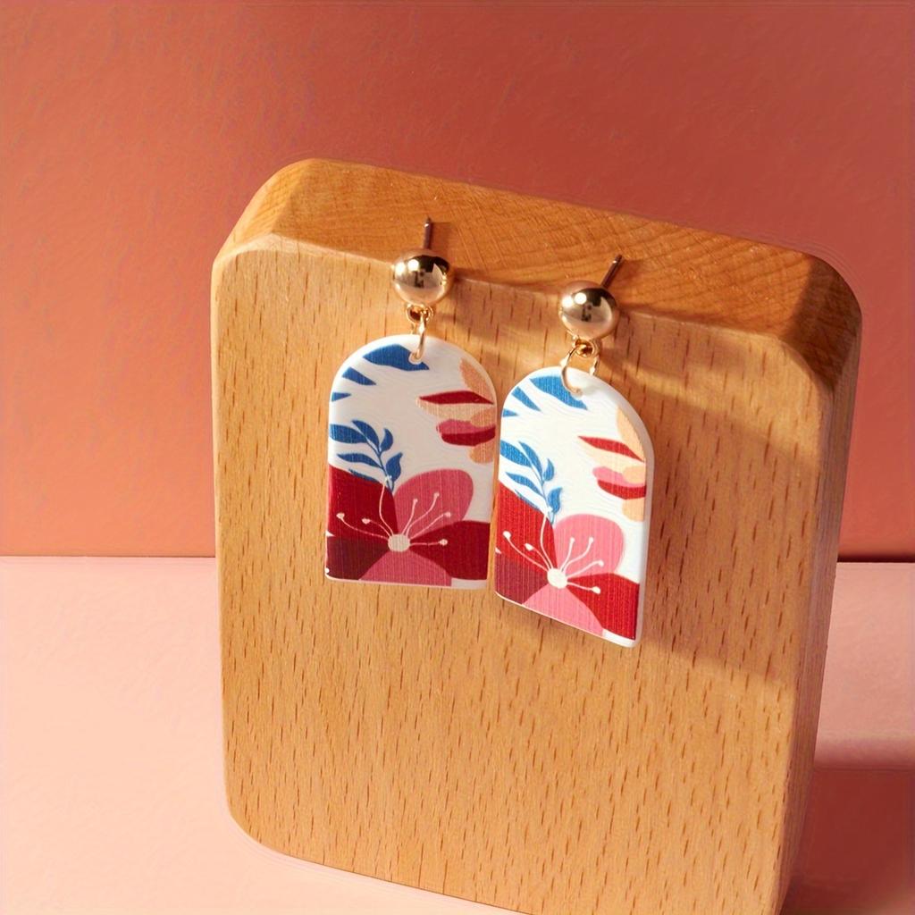 Geometric Art Print Watercolor Plant Flower Pattern Pendant Suitable for Ladies Girls Party Pie Vacation