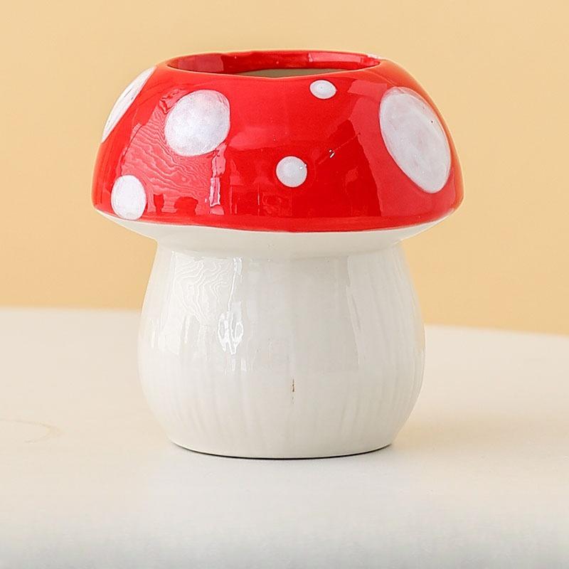 Mushroom Pen Holder Ceramic Desktop Cute Girl Pen Holder Office Stationery Shelf Children's Student Creative Ornament