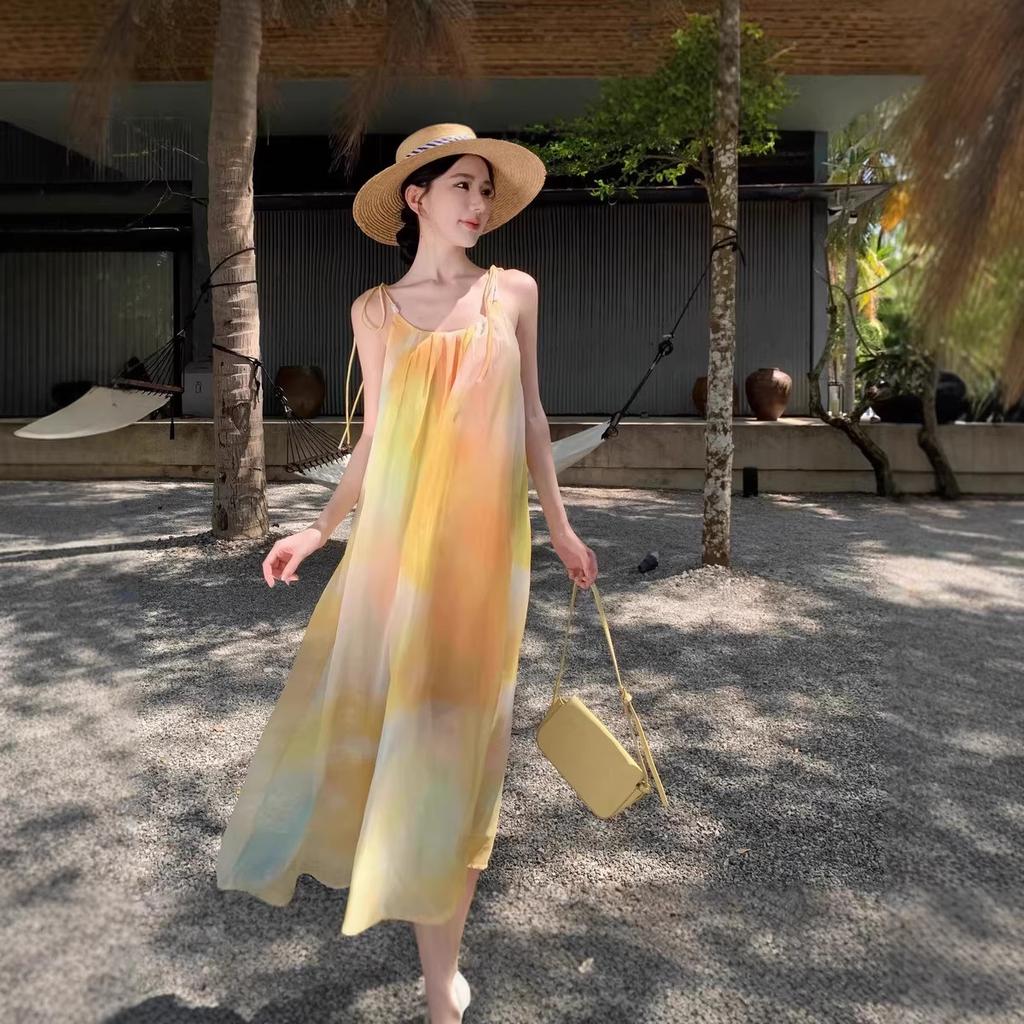 New summer new Korean version colored chiffon smudge suspender dress