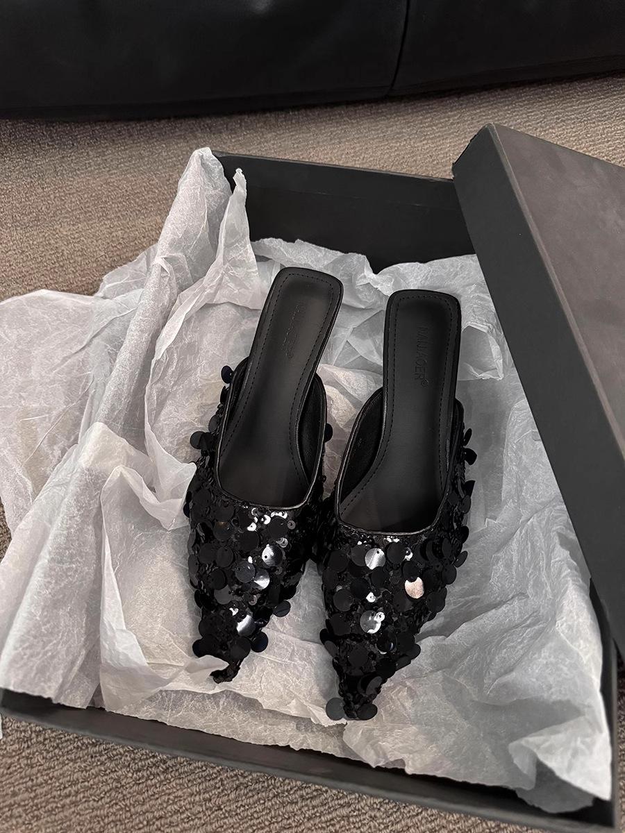 

Baotou half slippers women s outer wear summer new sequined pointed Muller women s shoes high-end middle heel sandals shoes 40 чорний