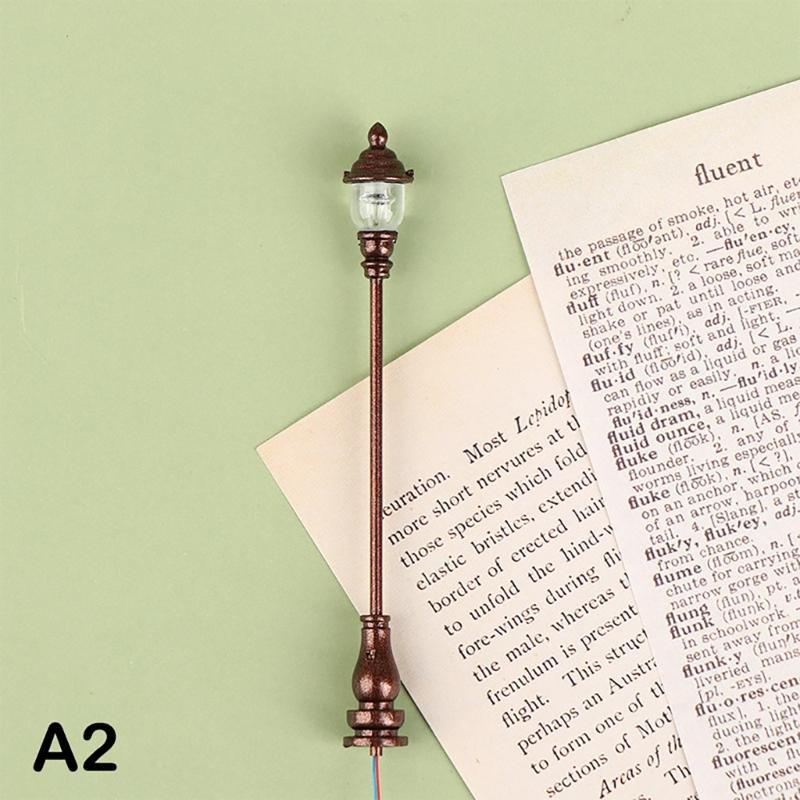 Christmas Village 1:87 Mini Street Light Model Miniature Post Light Train Lamps Street Lamps for Mini Landscape
