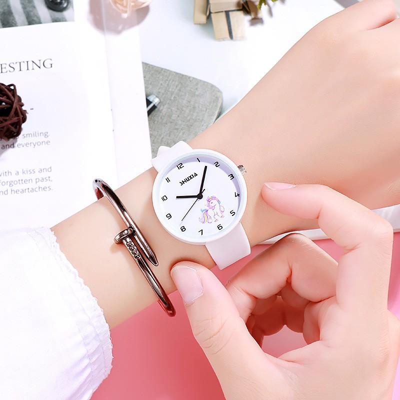 Ultra-Thin Candy-Colored Silicone Watch Dial For Girls, Junior High School Students, Simple And Versatile Jelly Strap