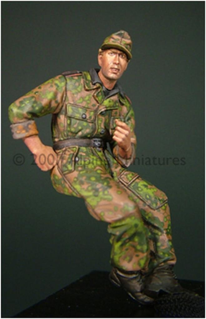 Alpine Miniatures Scale Waffen SS Tank Crew Resin Kit AM35031 1/35 (Person)