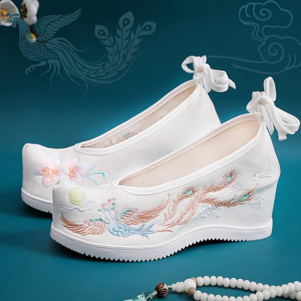 Fashion Shoes Woman 2025 Female Footwear Fringe Clogs Platform Increas Height Autumn Pearl Decorateion New Dress Summer Tassel Creepers