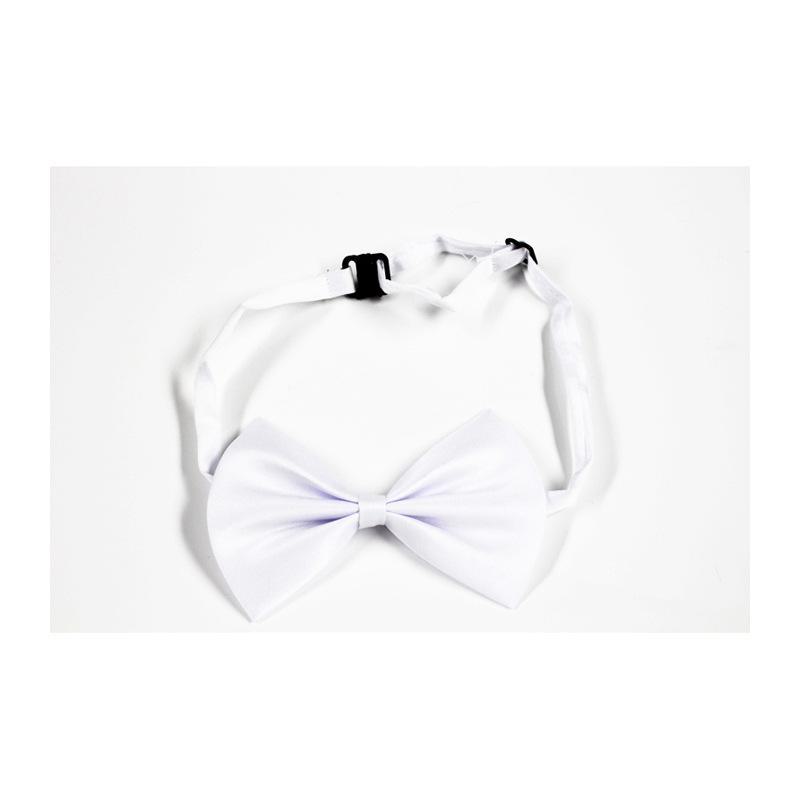 Pánský černý oblek s motýlkem pro sbor, svatby a speciální události