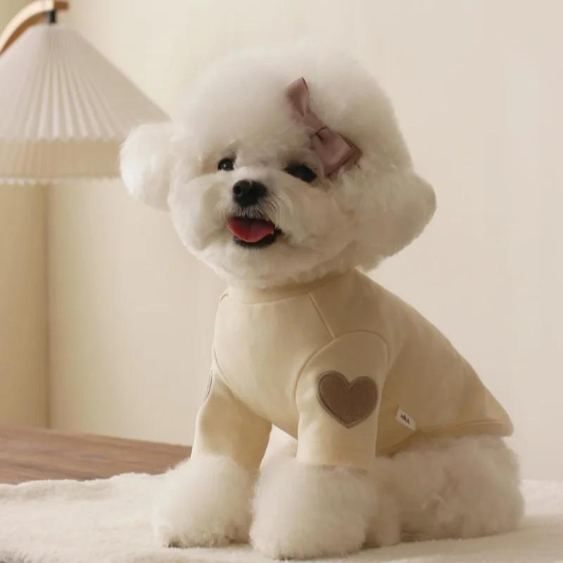 

Love Winter Warm Pet Dog Clothing Base Shirt Cute Love Bear Teddy Yorkshire Hoodie Cat Pet Warm Clothing Designer Puppy Clothing M