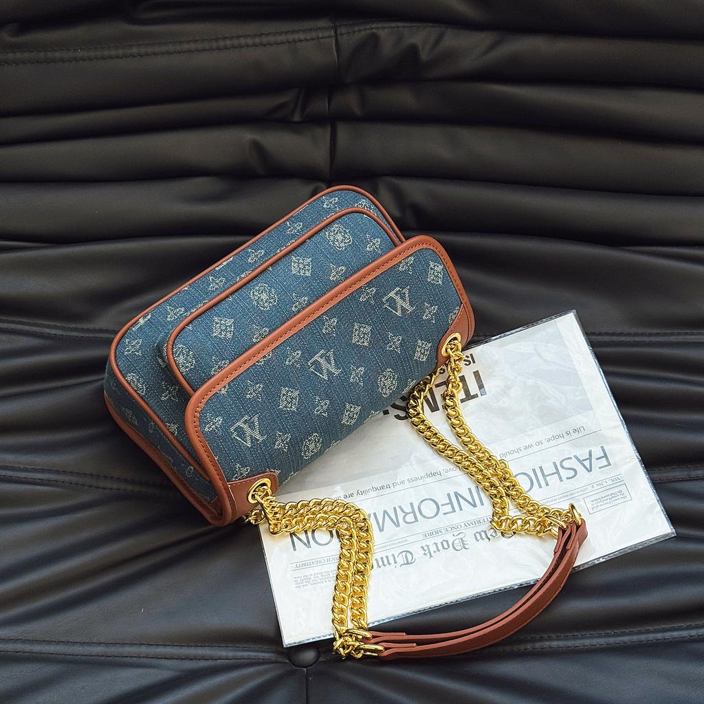 Denim bag women's summer 2025 new fashion niche design messenger bag high-end chain shoulder small square bag