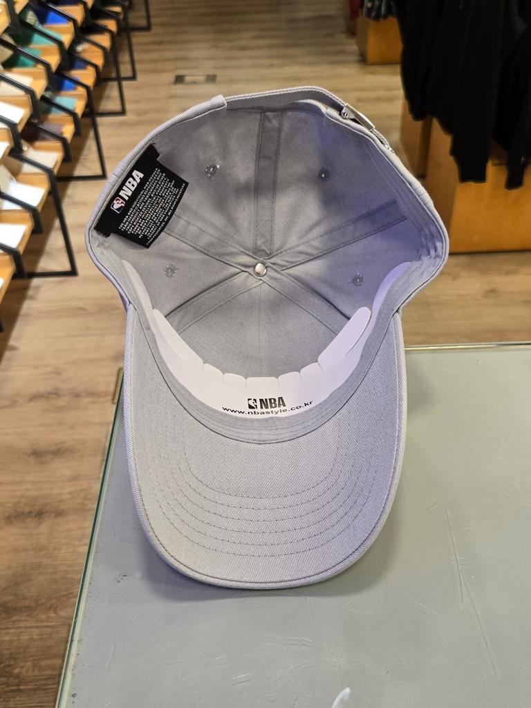 NBA Unisex Metal Tonton Logo Cursive Hard Ball Cap N245AP466P (11)