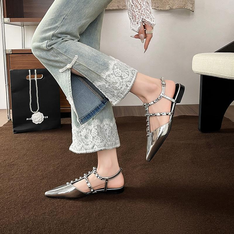 Warren 2025 Autumn and Summer New Fashion Bag Head Sandals Women's Temperament Rivet Trip Strap Pointed Single Shoes Women's Summer Wear