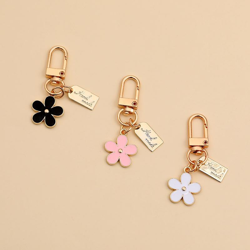 Cute Flower Keychains For Women, Aesthetic Keychain Charms Bag Charms For Handbags Backpacks Car Key Bag Accessories