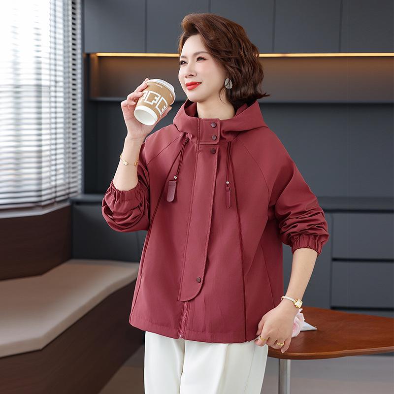 Elegant Spring Windbreaker for Mature Women 2026