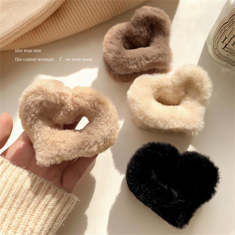 1/2/3Pcs Plush Heart Hair Clips For Women Autumn Winter Fur Hair Crab Clip Elegant Shark Hair Claws Headwear Hair Accessories