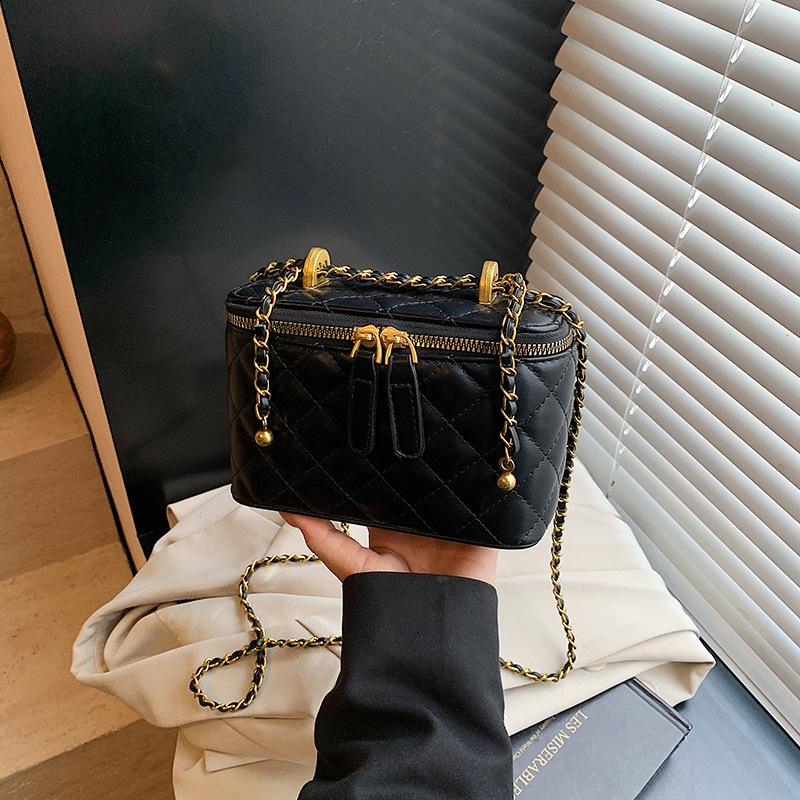 New Xiaoxiangfeng diamond grid trendy chain box bag mini portable small square bag fashionable versatile single shoulder messenger bag women