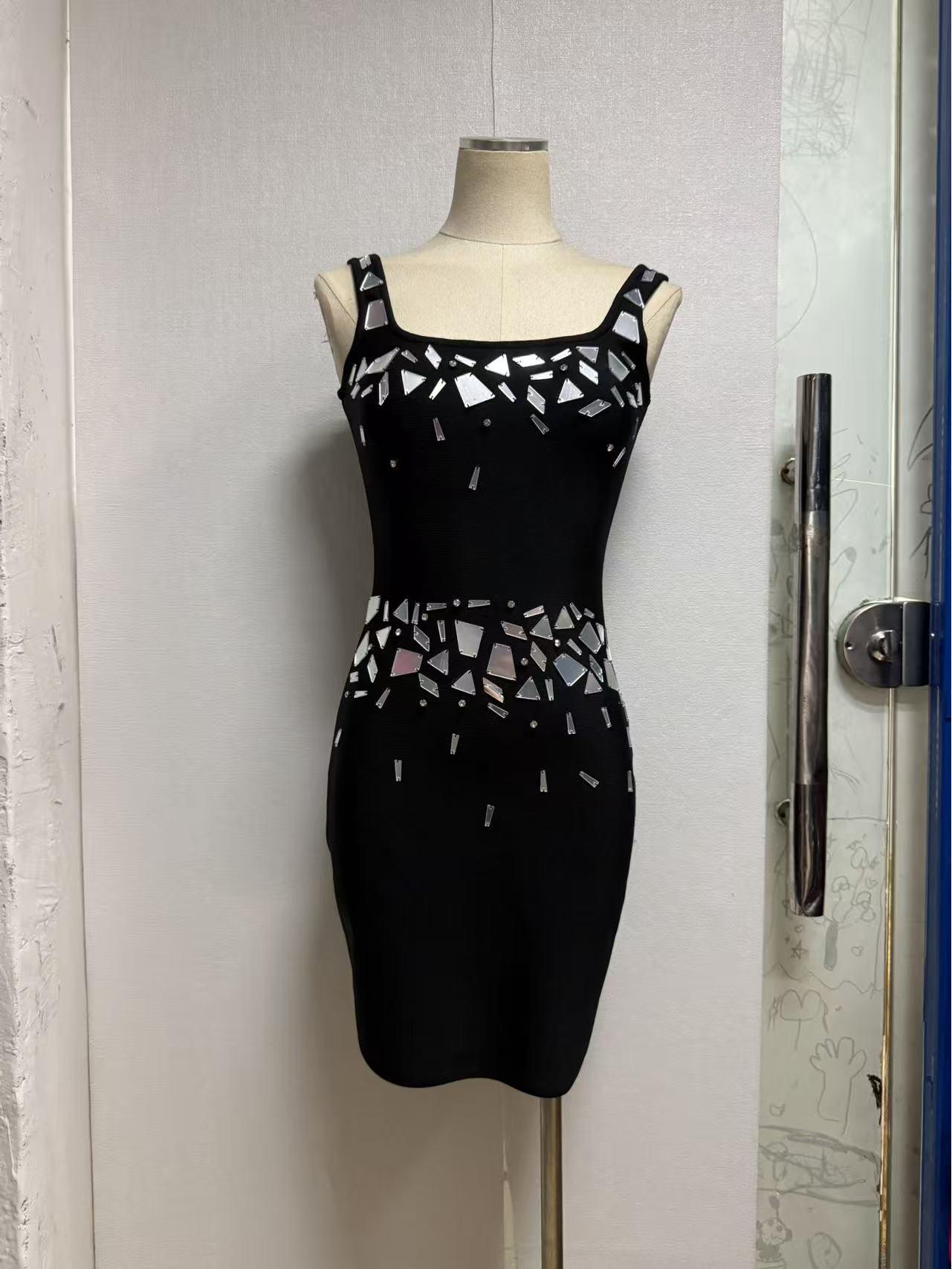 

2025 European & American Women s Sexy Spaghetti Strap Strapless Sequin Bodycon Bandage Evening Dress Small чорний