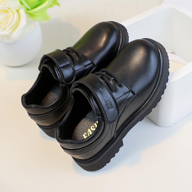 Chaussures de Performance en Cuir Mat Noir pour Garçons - Semelle Souple, Parfaites pour le Printemps et l'Automne, Idéales pour les Élèves du Primaire