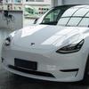 High-quality PET Glossy White Covering Vinyl Car Package Film Round Bubble Free Sticker Car Body Styling Decoration Accessories