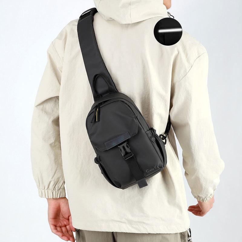 New Trend Breast Bag Men's Fashion Casual Crossbody Bag Men's Shoulder Backpack Premium Outdoor Anti-splashing Bag