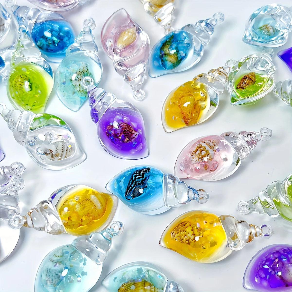 10 / 20pcs Shimmering Luminous Conch Resin Pendants Ocean Inspired DO-IT-YOURSELF Jewelry Charms Glow in The Dark Conch Add-Ons
