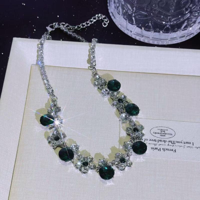 

Meier Necklace set: vintage court style choker necklace, high-end statement jewelry for women