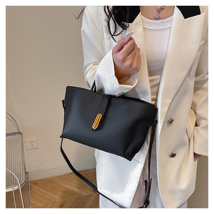 Stylish Women's 2025 Single-Shoulder Cross-Body Fashion Handbag for White-Collar Professionals
