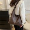 Stylish Large Capacity Tote Bag For Women In Trendy Korean Fashion With Soft Pu Material