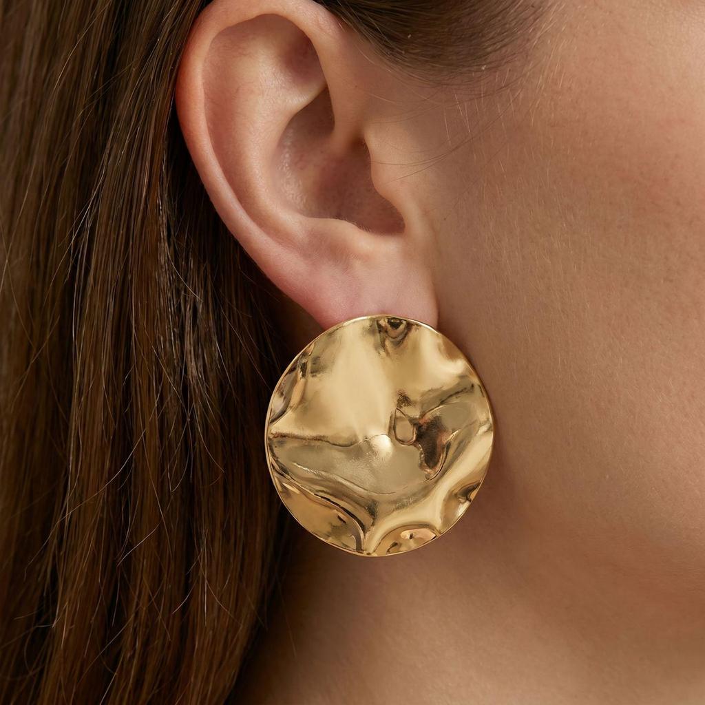 European & American Stylish Irregular Flower Stud Earrings for Women's Elegant Personality