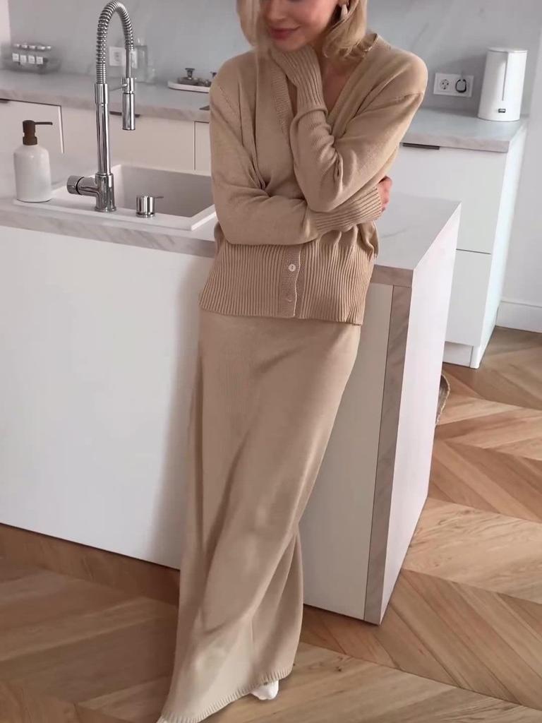 2024 Autumn Solid Color V-Neck Knitted Top & Bodycon Midi Skirt Set