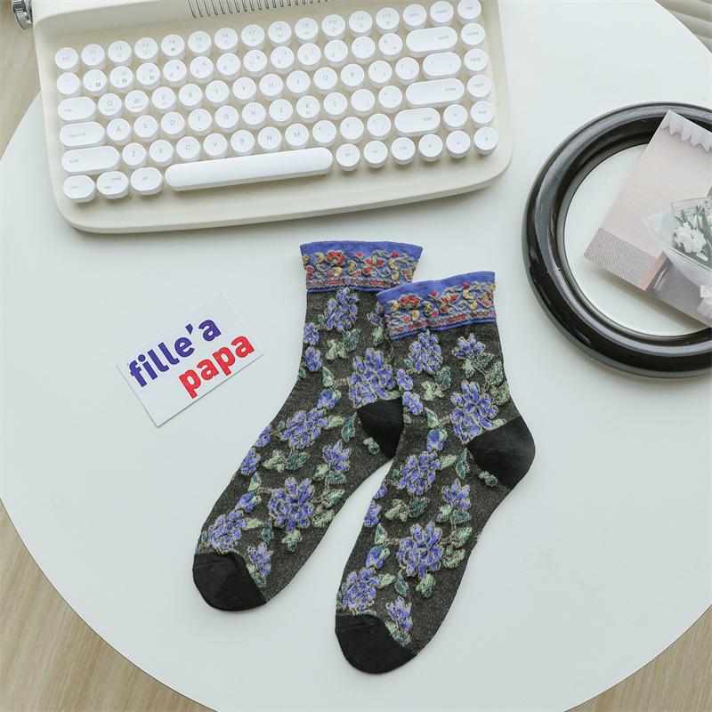 

Autumn And Winter Dopamine Color Scheme Women S Socks Women S Retro Ethnic Style Tube Socks Big Brand Literary Flowers Cotton Socks Tide One size чорний