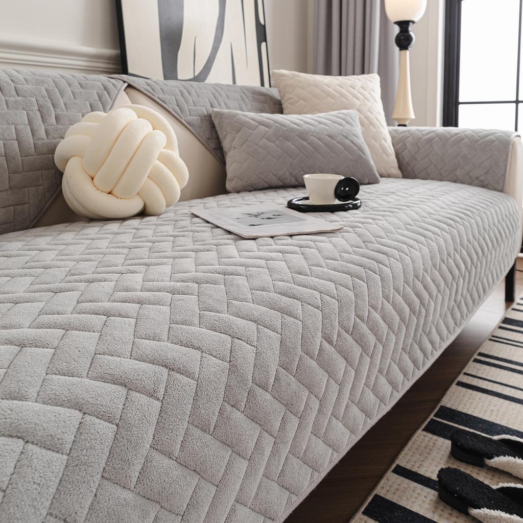 Anti Slip and Simple Sofa Cushion One-piece Laying Sofa Cover Suitable for Autumn and Winter Seasons Wear-resistant and Durable