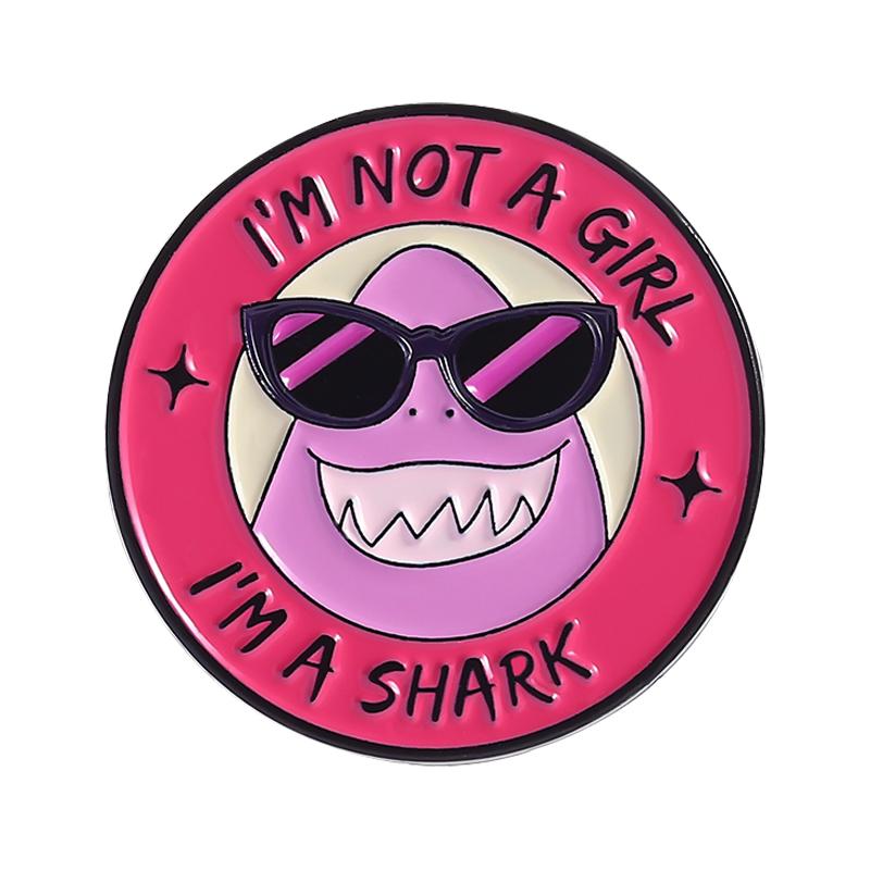 

Милые эмалевые значки с монстрами, на заказ, Я НЕ ДЕВОЧКА, Я АКУЛА, Броши, Значки на лацкан, Одежда, Смешные украшения, Подарок для детей, Друзей