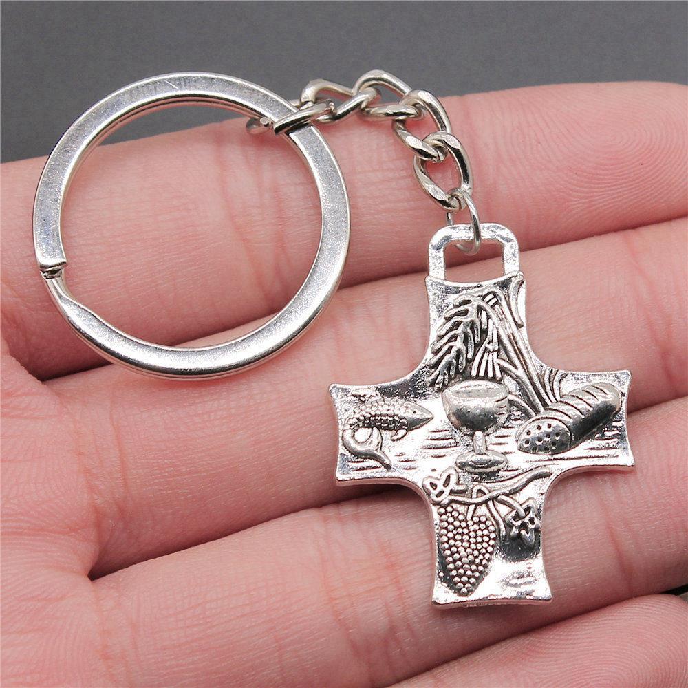 Cross Religious Amulet Keychain for Family Trendy Cute Fathers Day Gift Streetwear Key Organizer