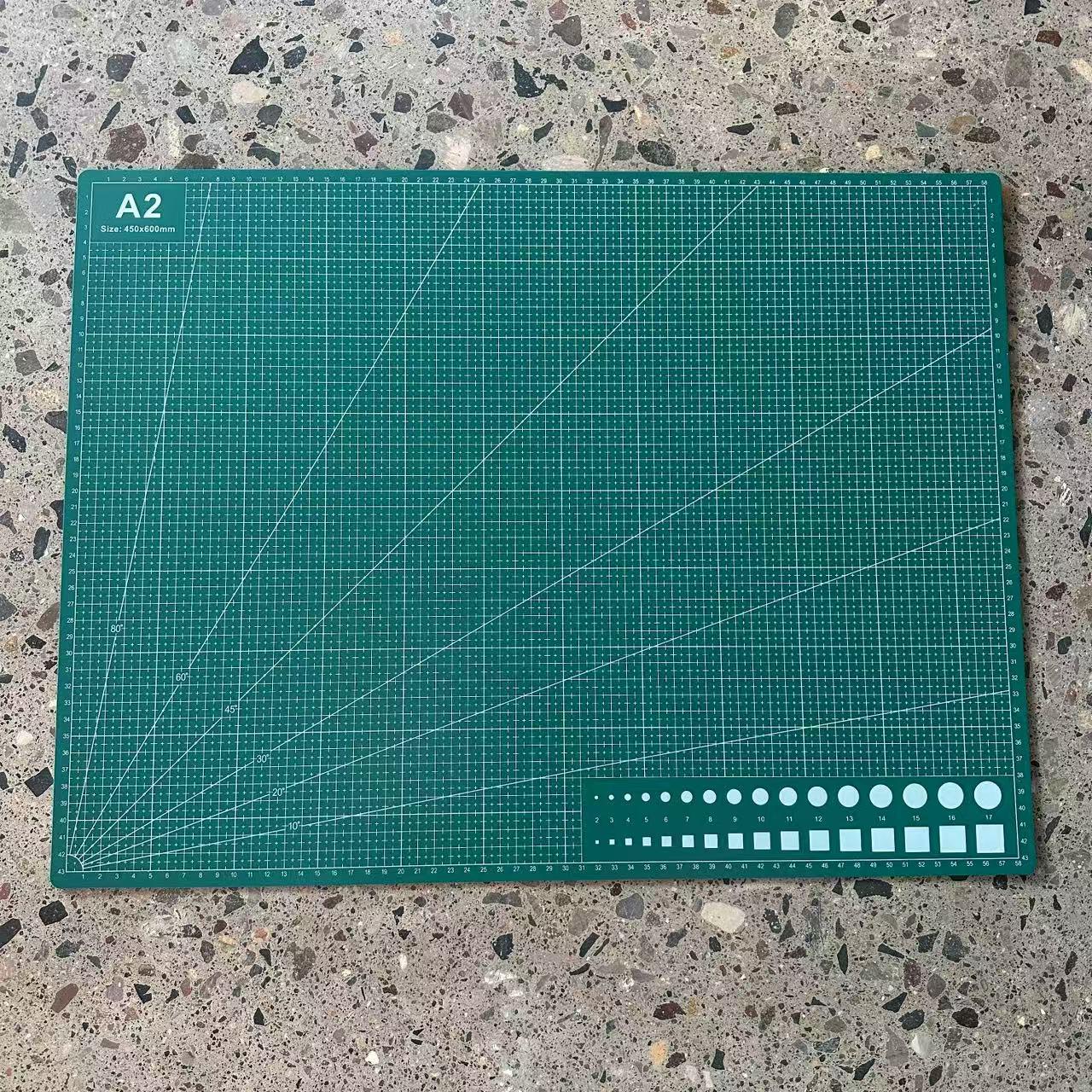 

A1-A6 Двусторонняя зеленая самовосстанавливающаяся подложка для резки, 2,3 мм, для бумаги, искусства и гравировки.