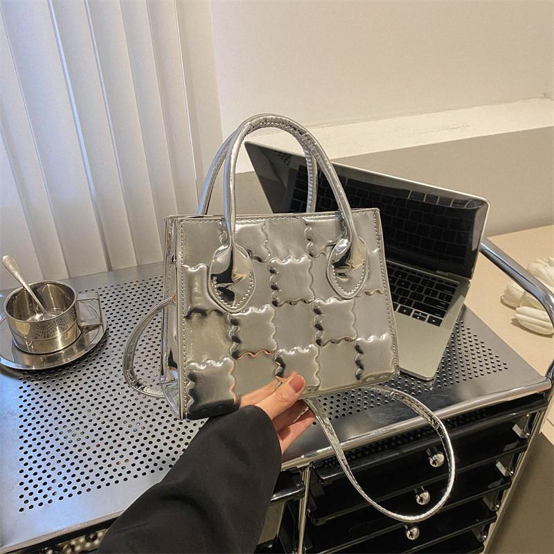 Stylish Minimalist Small Square Bag For Women 2023 New Spring Fashion Handbag