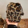 Plush Bag Women's 2025 Autumn and Winter Niche Leopard Print Shoulder Bag Popular Fashion Commuter Messenger Bucket Bag