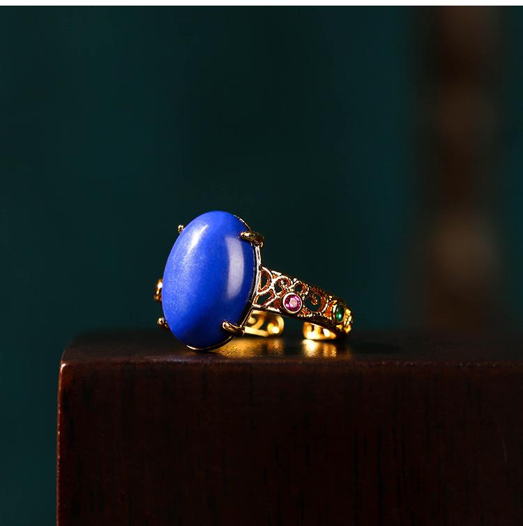 Pozłacany pierścionek otwarty z naturalnego chalcedonu - Prosty, ażurowy design dla stylu kobiet