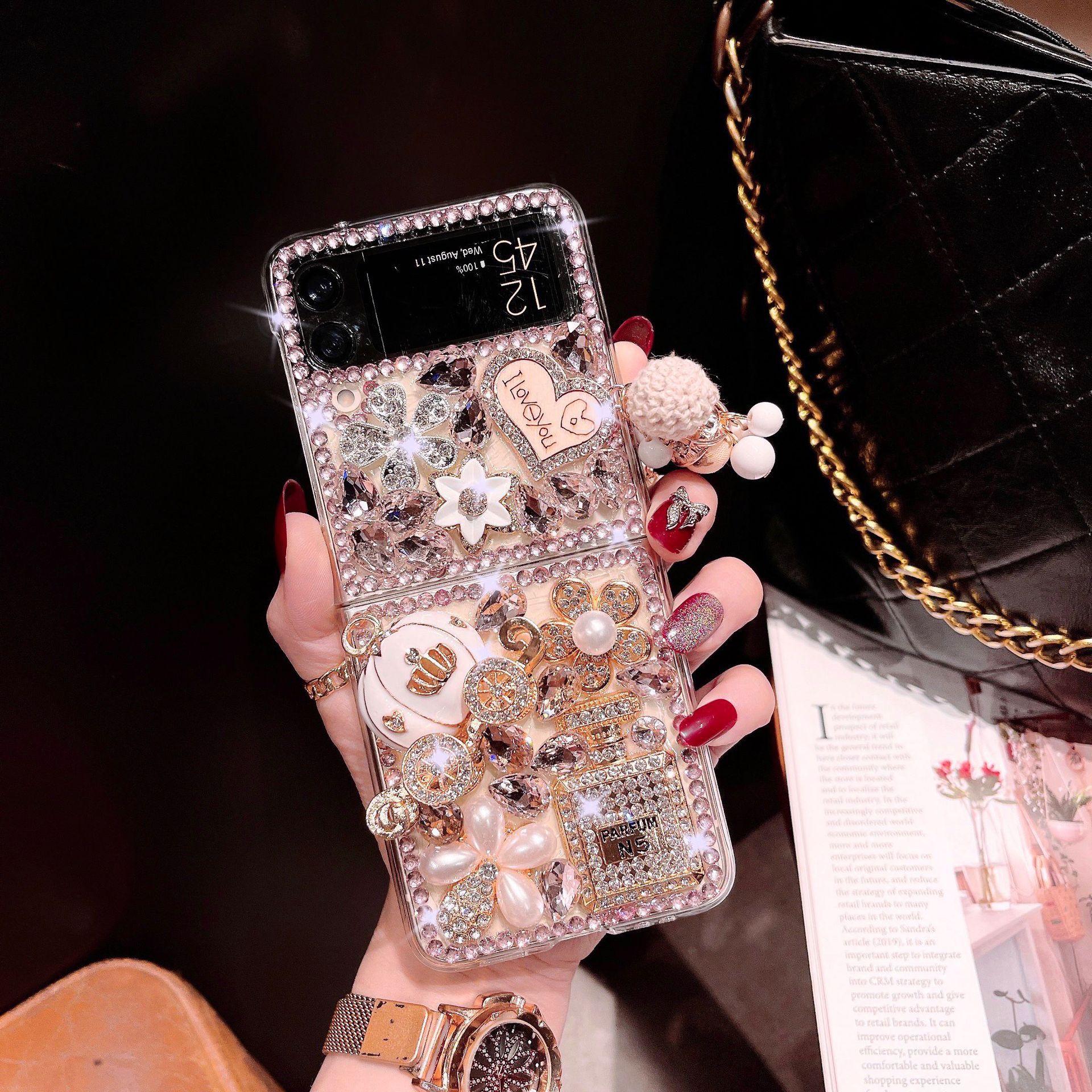 

The Rhinestone Is Suitable For ZFlip5/6 Folding Mobile Phone Case Pumpkin Car Perfume Bottle Fold5/6 Inlay Samsung ZFlip+1+2 білий