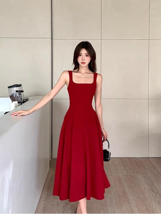 Red Medium and Long Simple Summer New Fashion High Sense French Temperament Small Suspender Dress