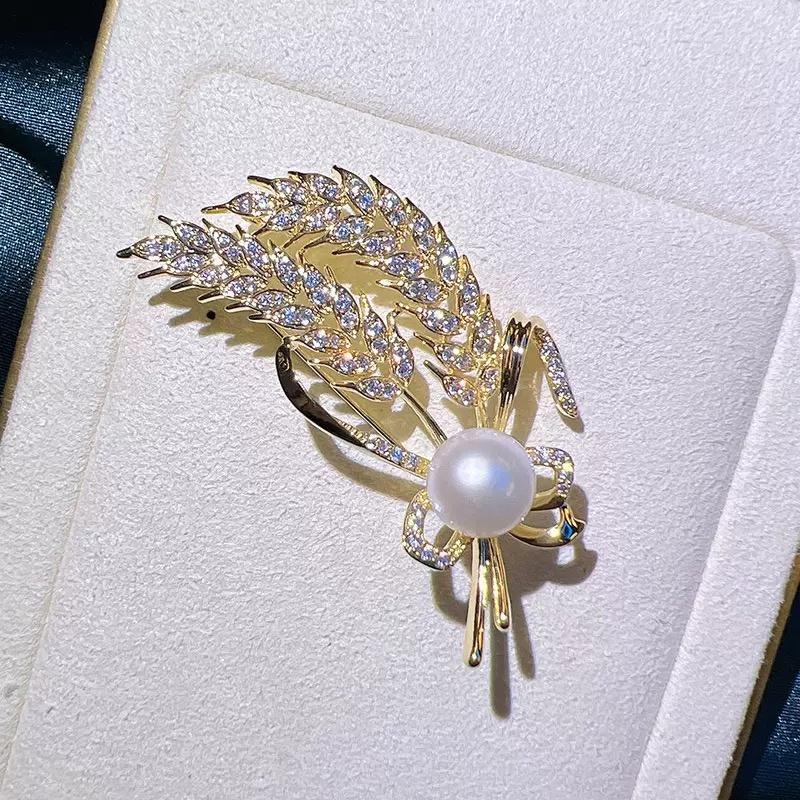 Luxury Gold Plated  Zircon Pearl Feather Leaf Brooch for Unisex Engagement Party Gift