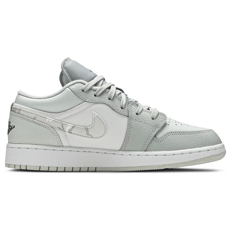 Tênis Infantil Air Jordan 1 Low SE GS Branco Camuflado Cinza Pó de Fótons-Névoa DD3234-100