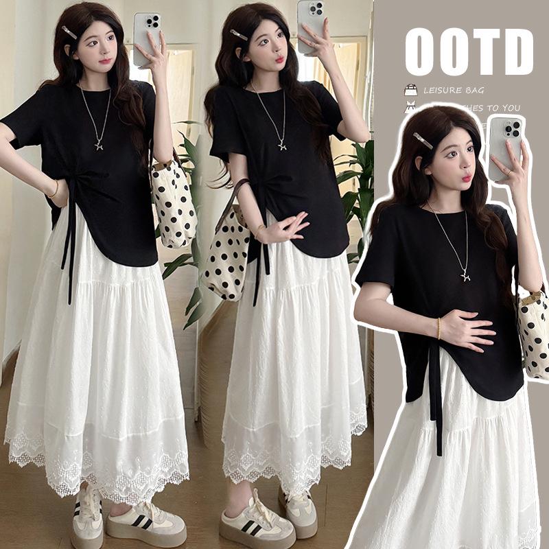2026 Summer Korean Maternity Fashion: Stylish Short-Sleeve Top & Pig Nose Button Skirt Two-Piece Set. M