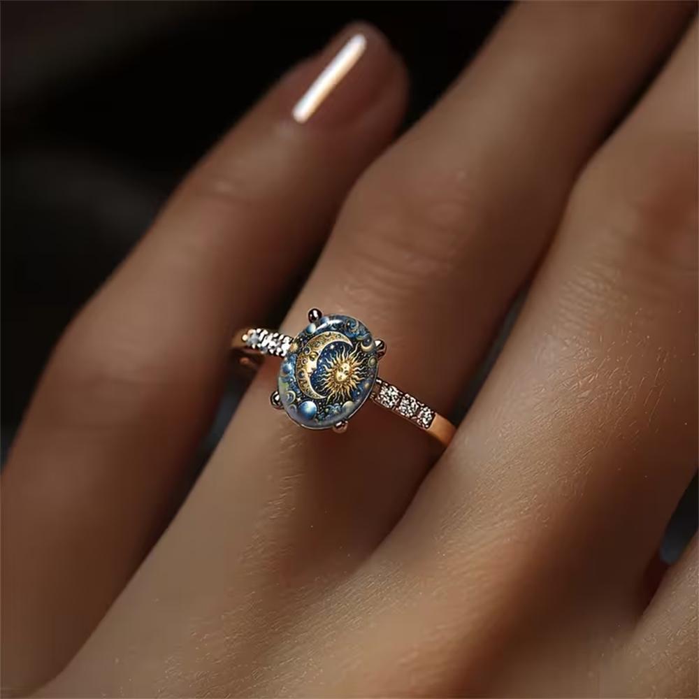 Bohemian Sun Moon Star Print Declaration Ring Oval Glass CZ Inlaid Ring Women's Mysterious Astrology Jewelry Gift