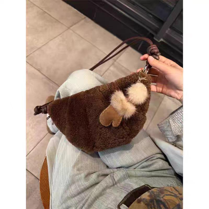 JIAERDI Cute Lambswool Croissant Bag Women Retro Brown Compact Shoulder Bag Ladies Korean Personalized Casual Crossbody Bag 2025 23x12x7cm коричневый