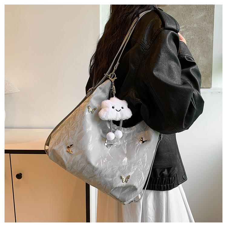 Women's Faux Leather Large Capacity Shoulder Bag, Soft Single Strap Crossbody Purse, Butterfly Decorated Commuter Tote with Zipper Closure