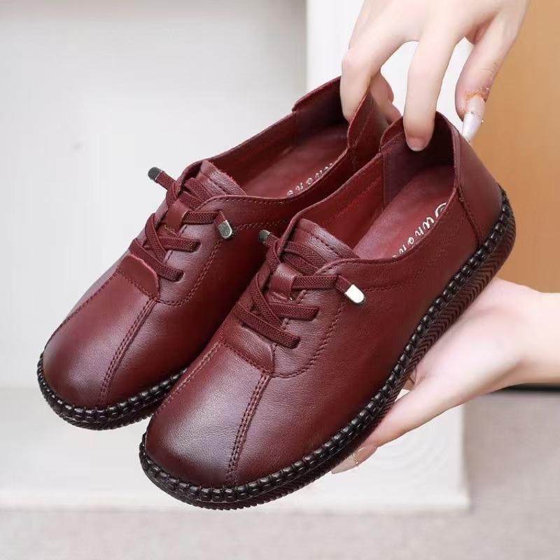 Women Genuine Leather Flat Sole Casual Shoes Spring Autumn New Soft Sole Soft Face Non Slip Round Toe Slip On Elderly Shoes