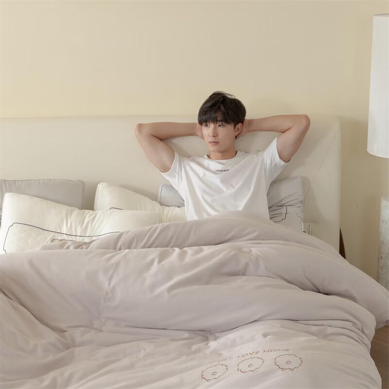 HLA Home 35% Cashmere Protein Winter Quilt