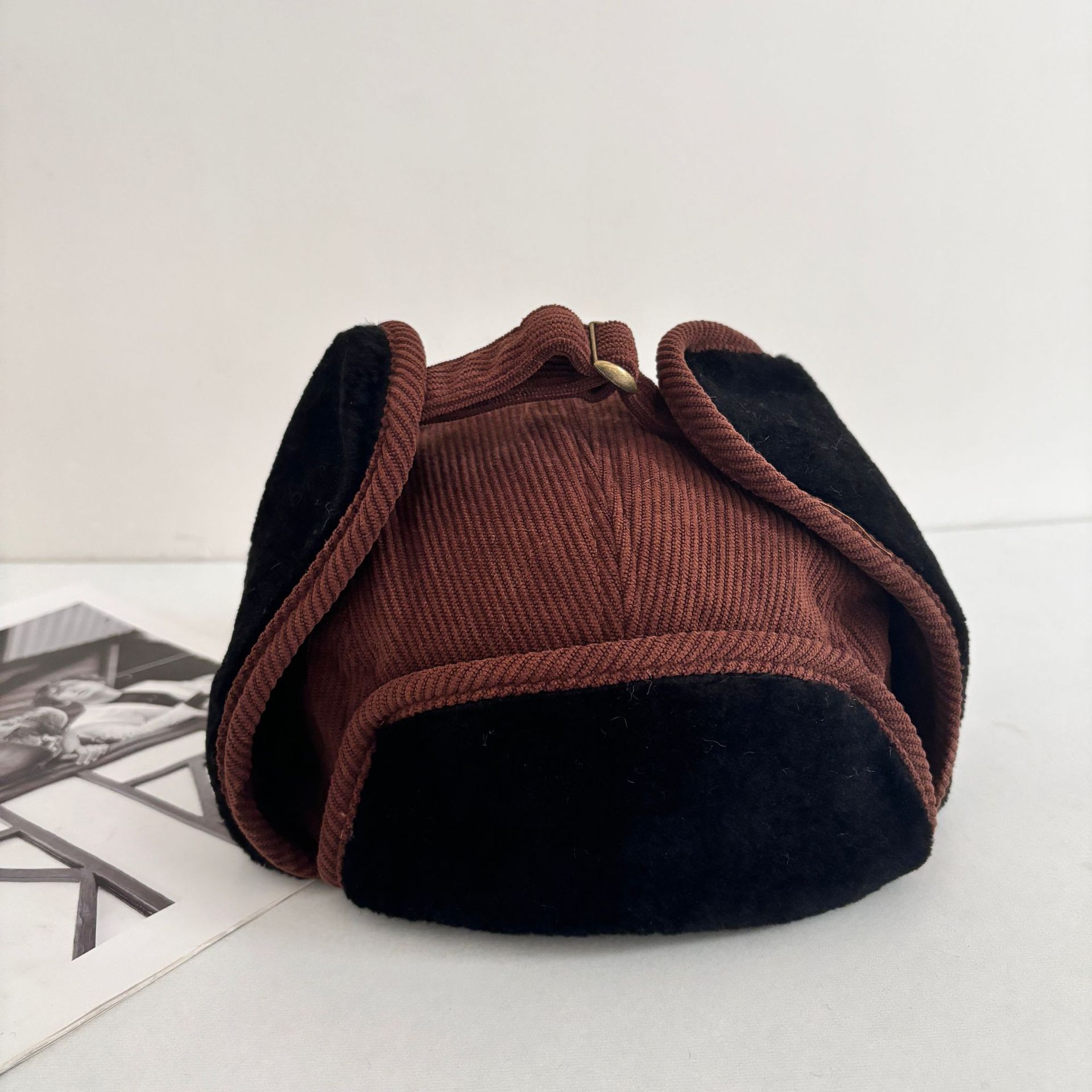 

2025 осень и зима утолщенные теплые наушники для защиты ушей от холода певцы прилив вельвет Lei Feng певцы мужчины и женщины M（56-58cm）